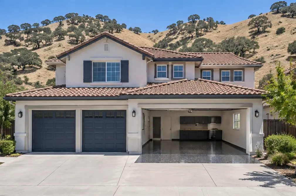 Illustration: a coated garage floor in a typical Black Diamond Estates home